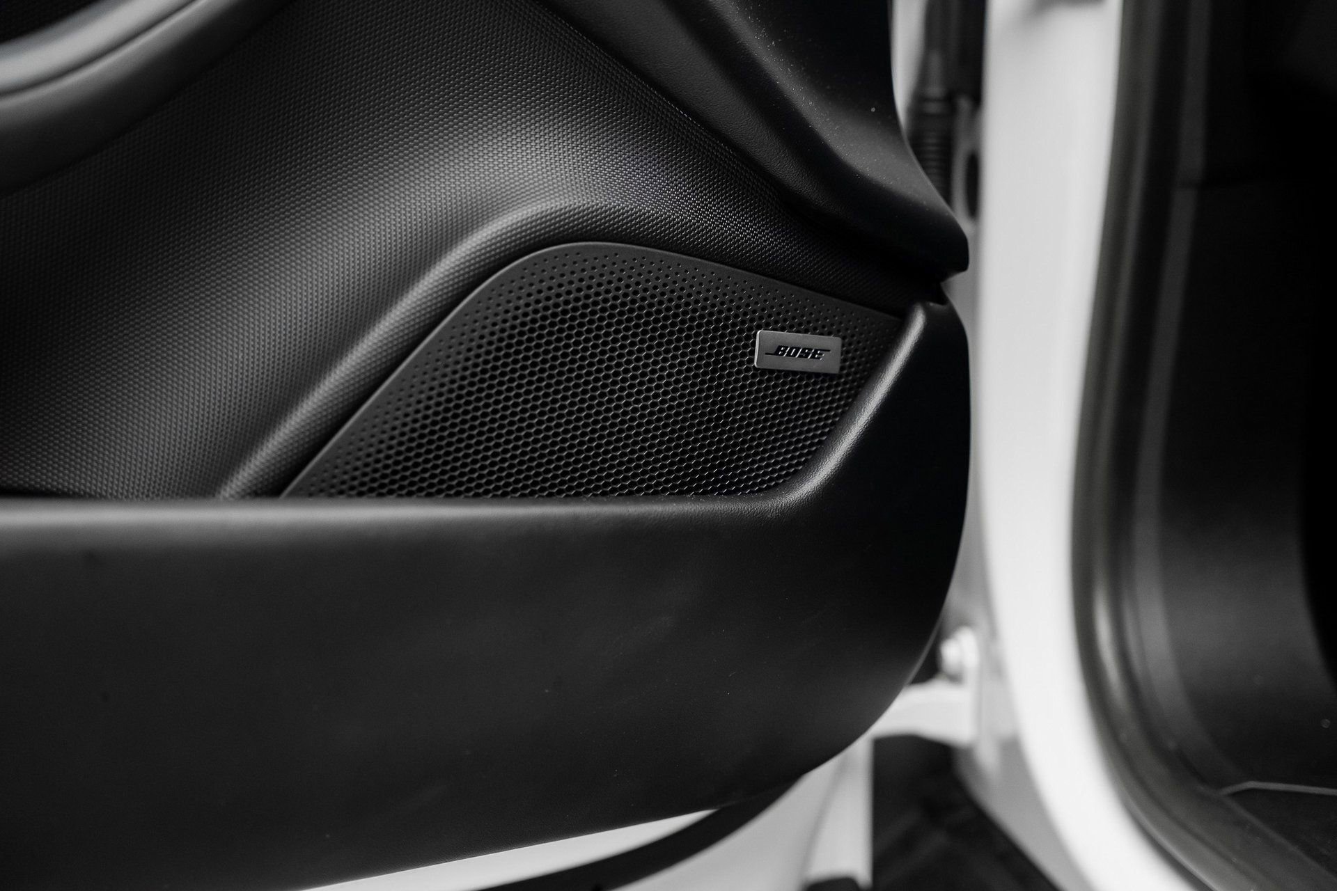 Used 2022 Porsche Taycan image 55