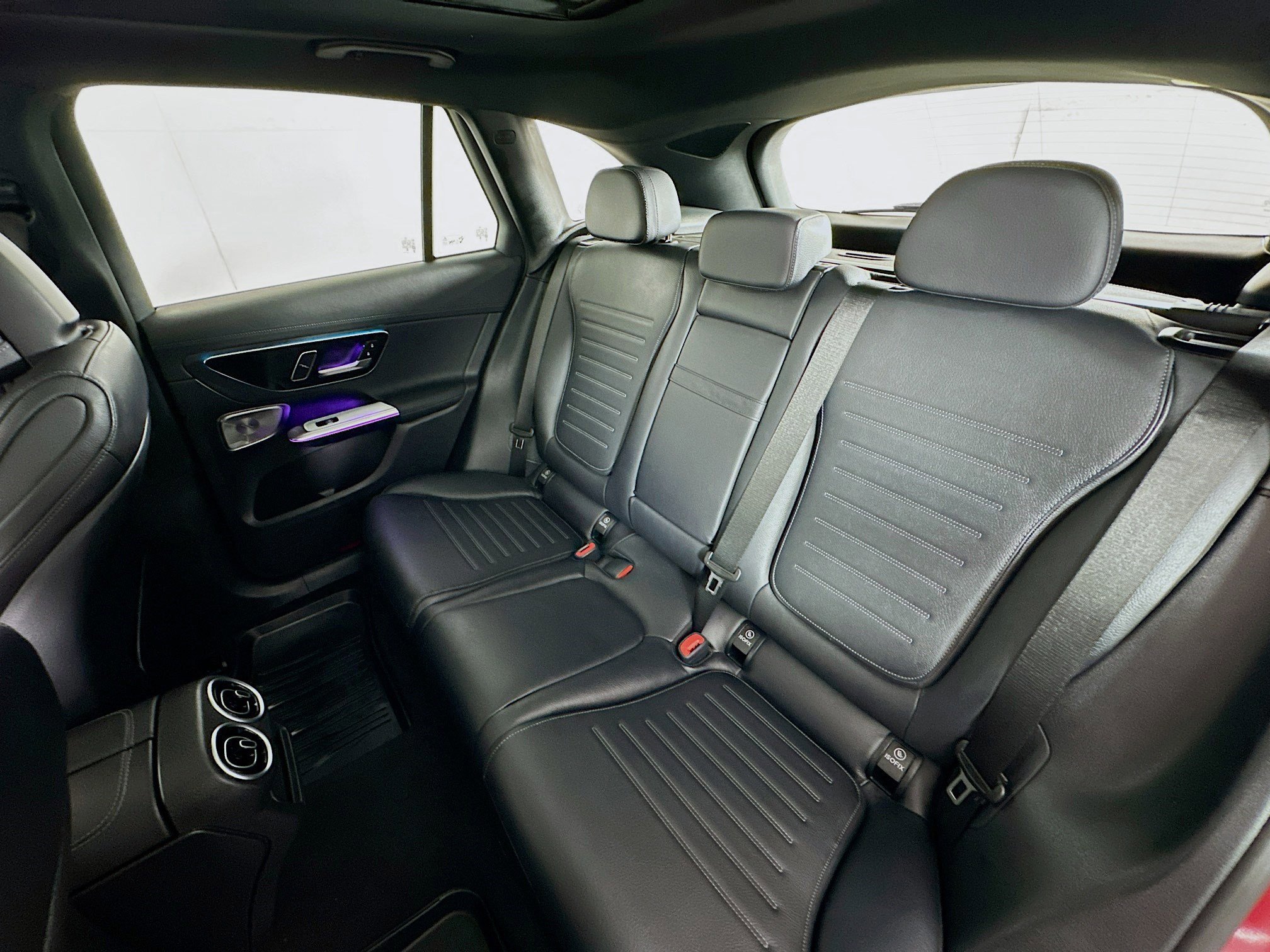 Used 2025 Mercedes-Benz GLC 43 AMG 4MATIC w/ Driver Assistance Package image 22