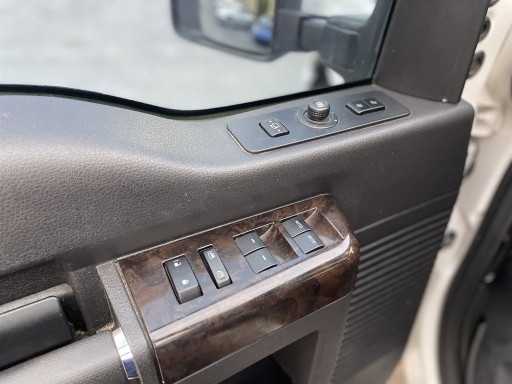 Used 2013 Ford F350 Platinum AWD/4WD image 34