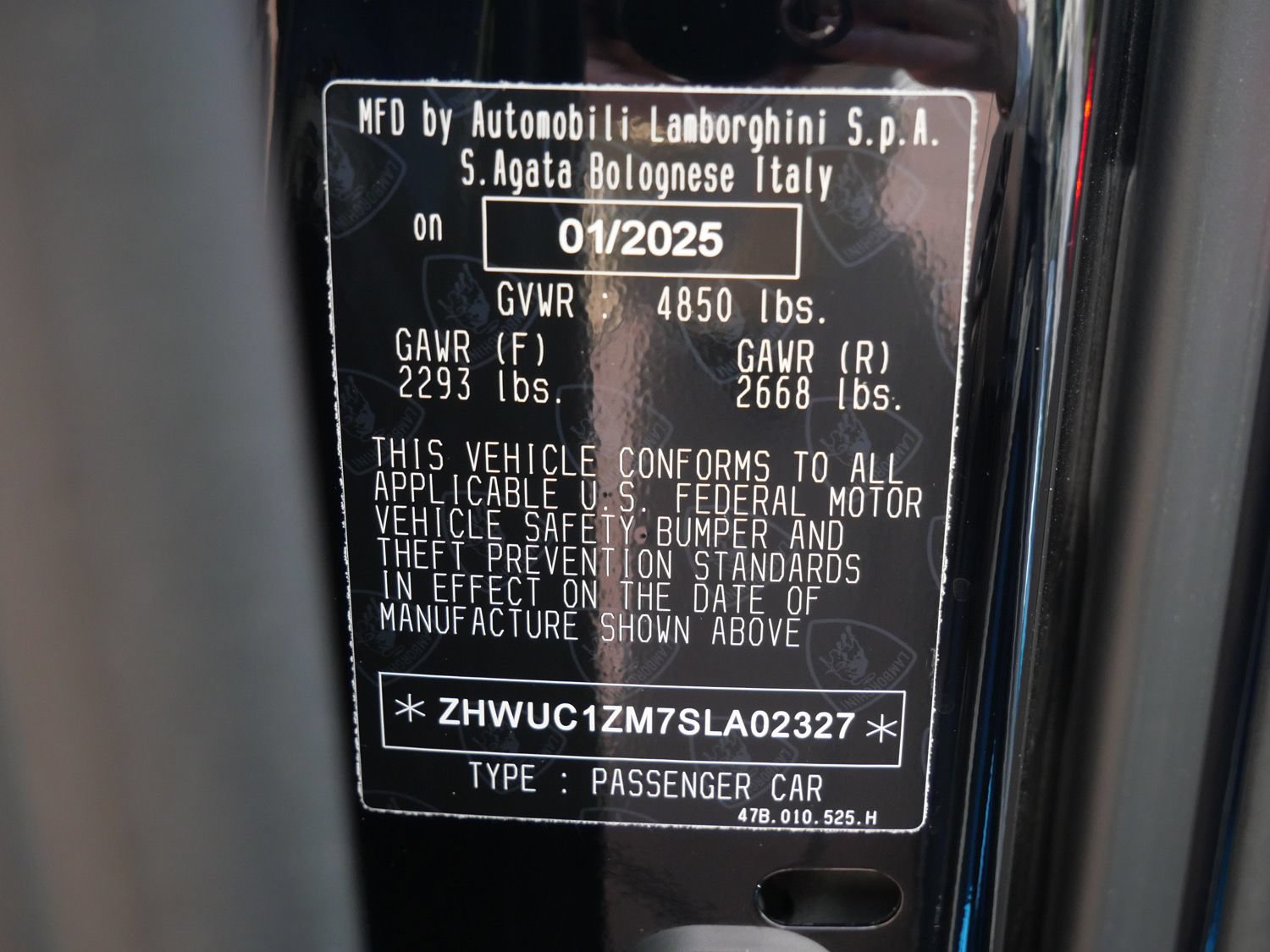 Used 2025 Lamborghini Revuelto AWD/4WD image 31