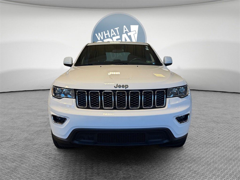 Used 2020 Jeep Grand Cherokee Laredo image 9