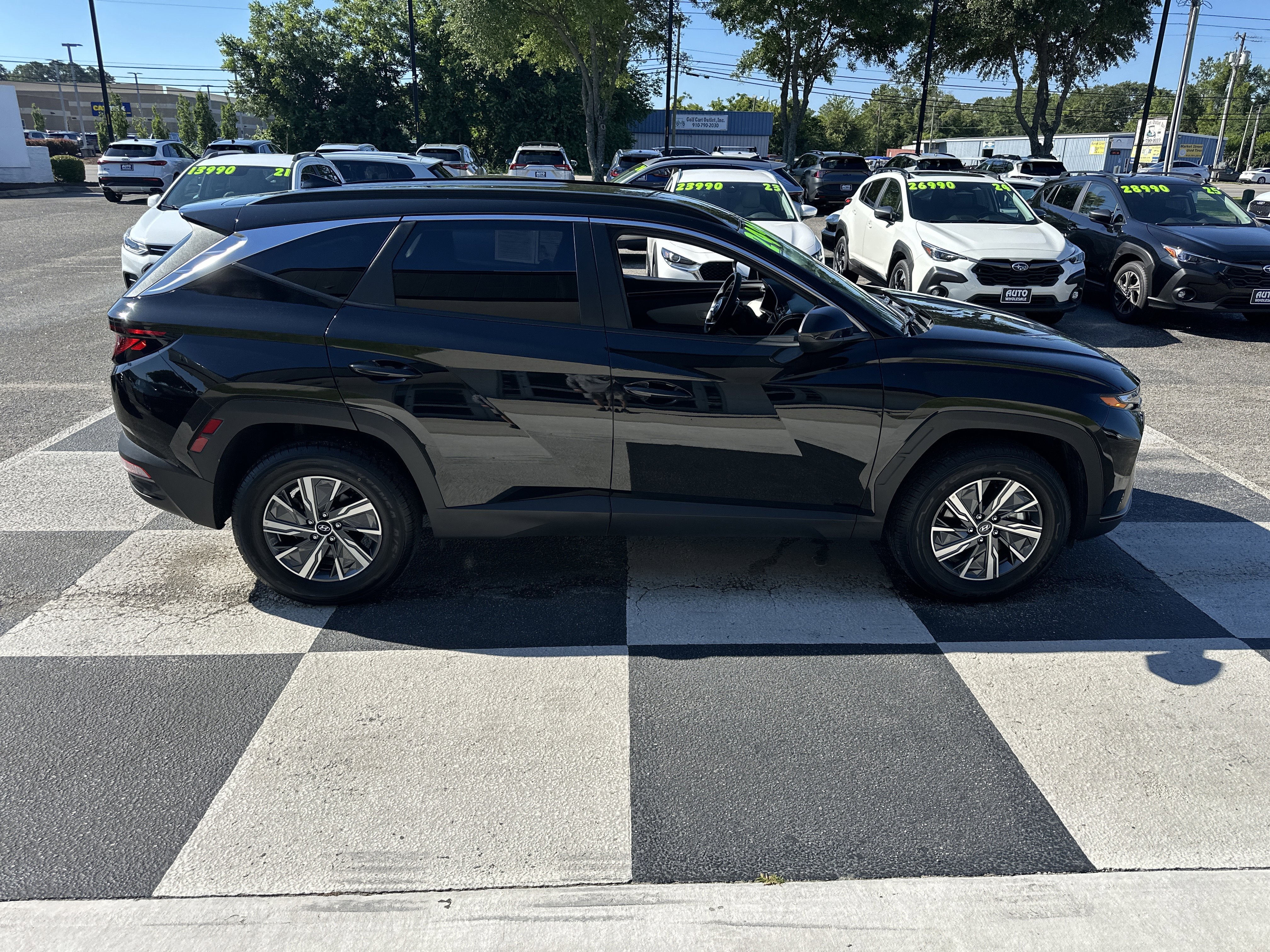 Used 2024 Hyundai Tucson Blue AWD/4WD image 3