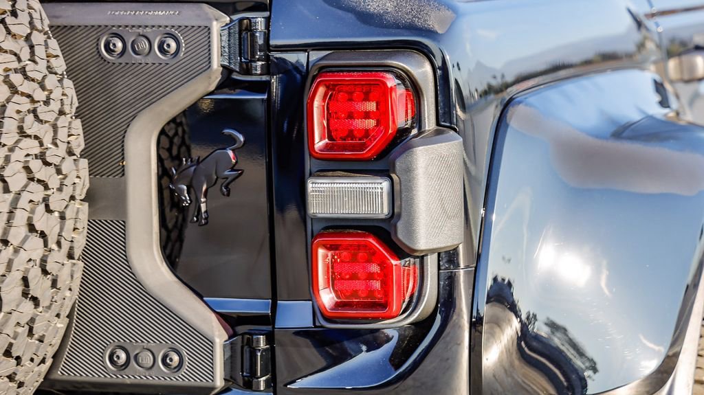 Used 2024 Ford Bronco Raptor w/ Interior Carbon Fiber Pack 6 image 10