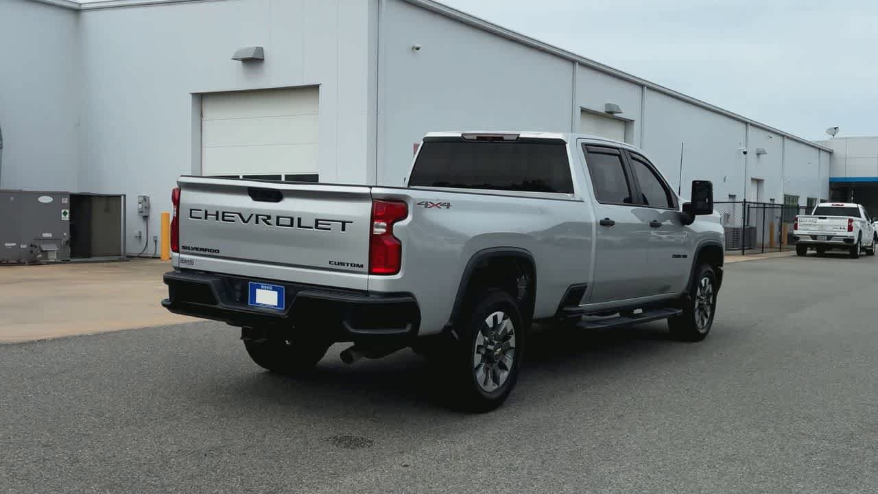 Used 2021 Chevrolet Silverado 2500 Custom w/ Custom Value Package image 8