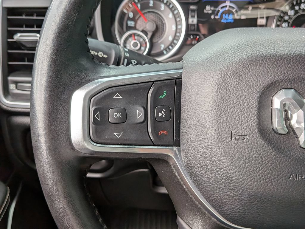 Used 2022 RAM 1500 Laramie AWD/4WD image 18