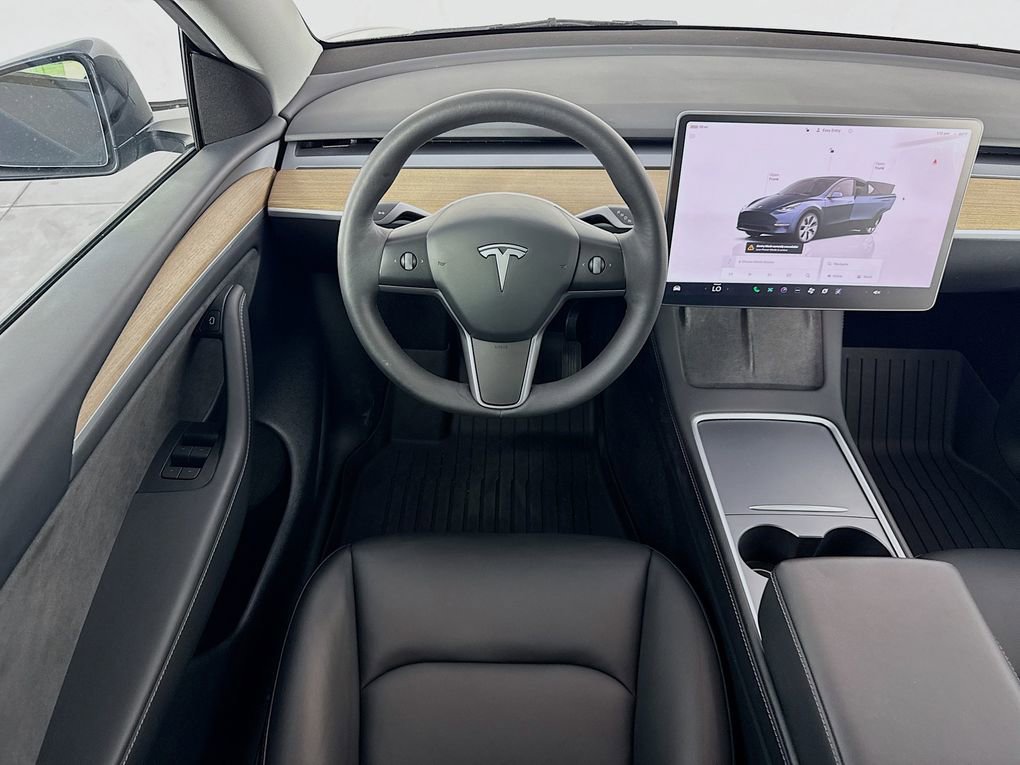 Used 2024 Tesla Model Y Long Range image 19