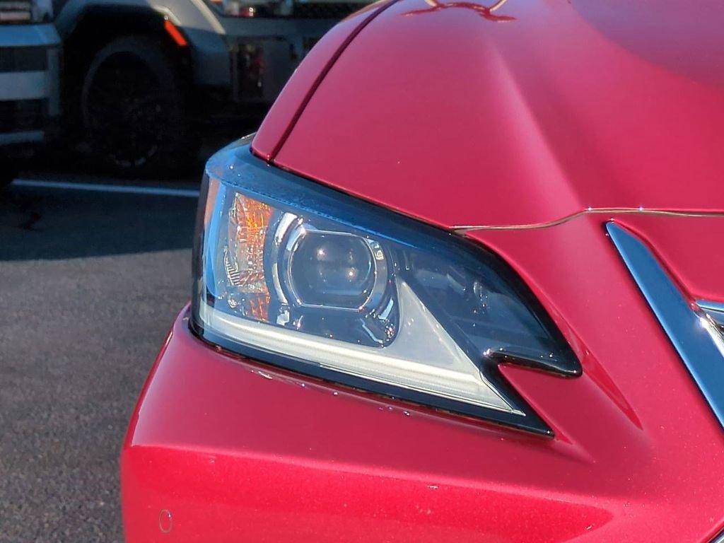 Used 2023 Lexus ES 300h w/ Premium Package image 10