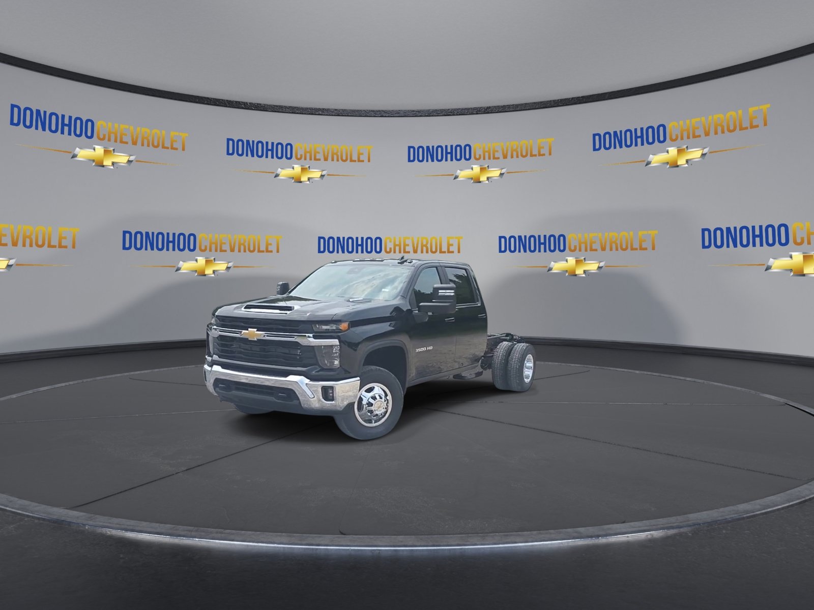 New 2026 Chevrolet Silverado 3500 LT w/ Convenience Package AWD/4WD image 9