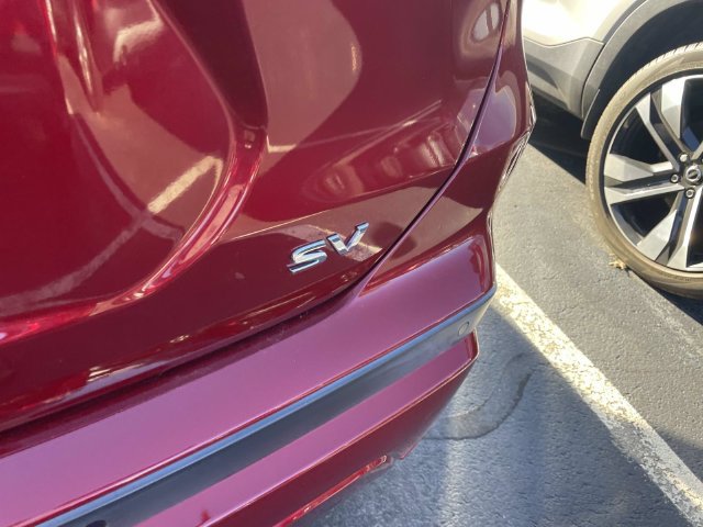 Used 2021 Nissan Kicks SV FWD image 7