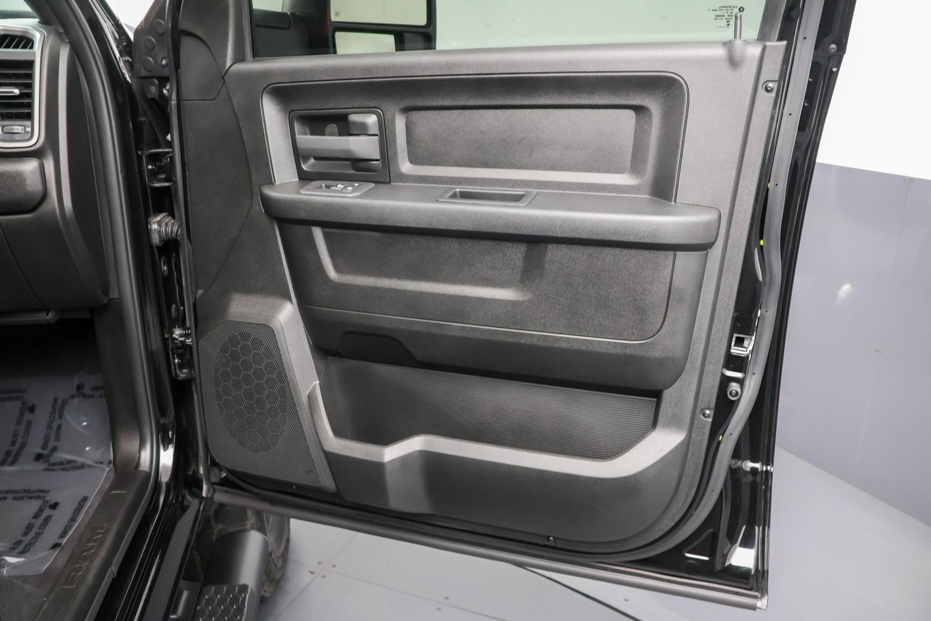 Used 2026 RAM 2500 Warlock AWD/4WD image 39