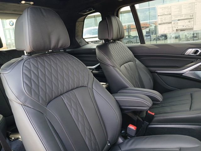 New 2026 BMW X7 M60i AWD/4WD image 13