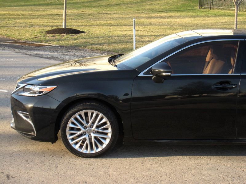 Used 2016 Lexus ES 350 w/ Ultra Luxury Package image 7