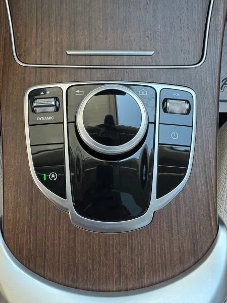 Used 2021 Mercedes-Benz C 300 Sedan image 30