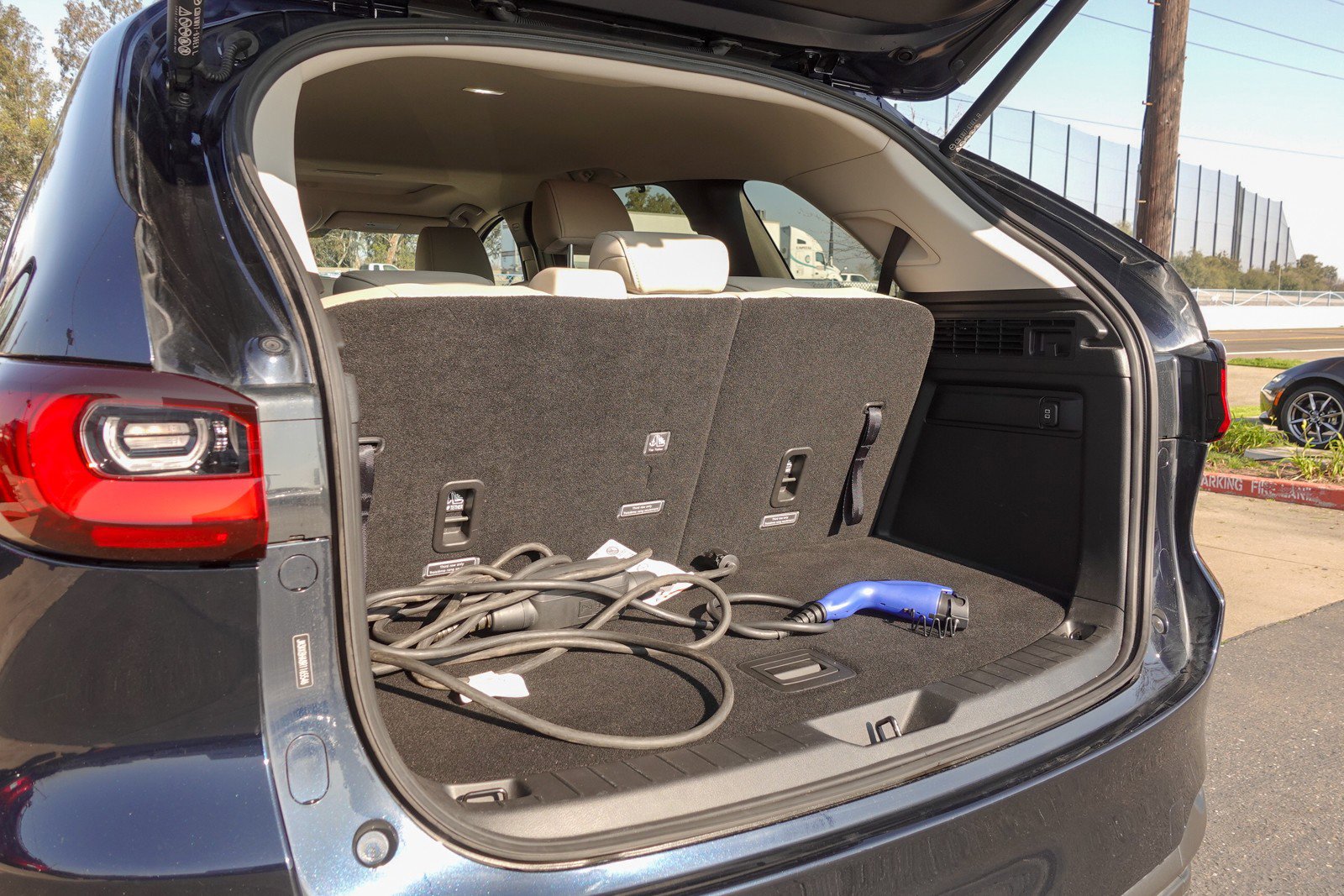 Certified 2024 MAZDA CX-90 Plug-In Hybrid w/ Preferred image 25