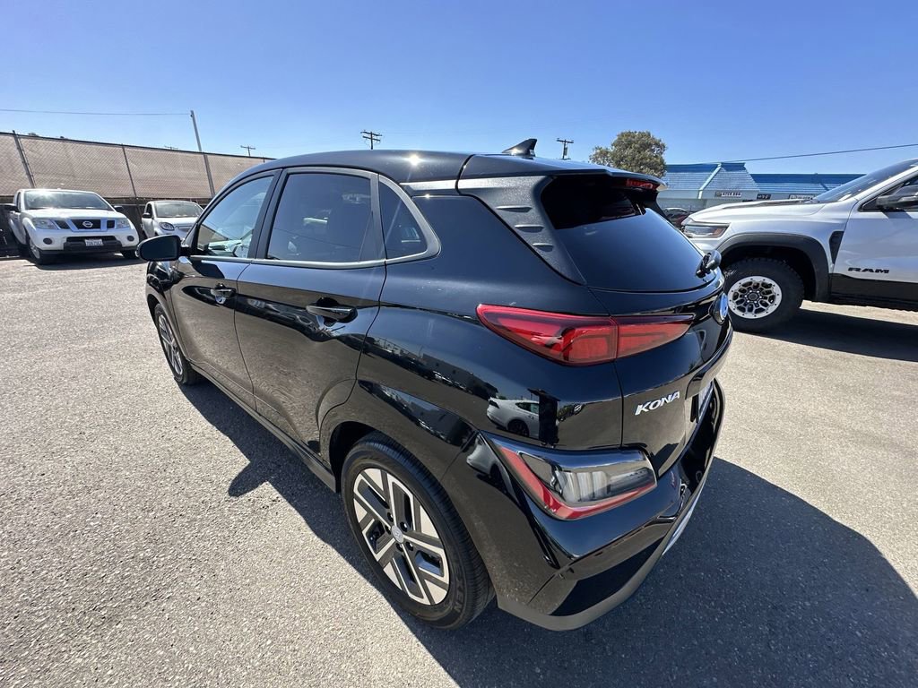 Used 2023 Hyundai Kona Limited w/ Cargo Package FWD image 32