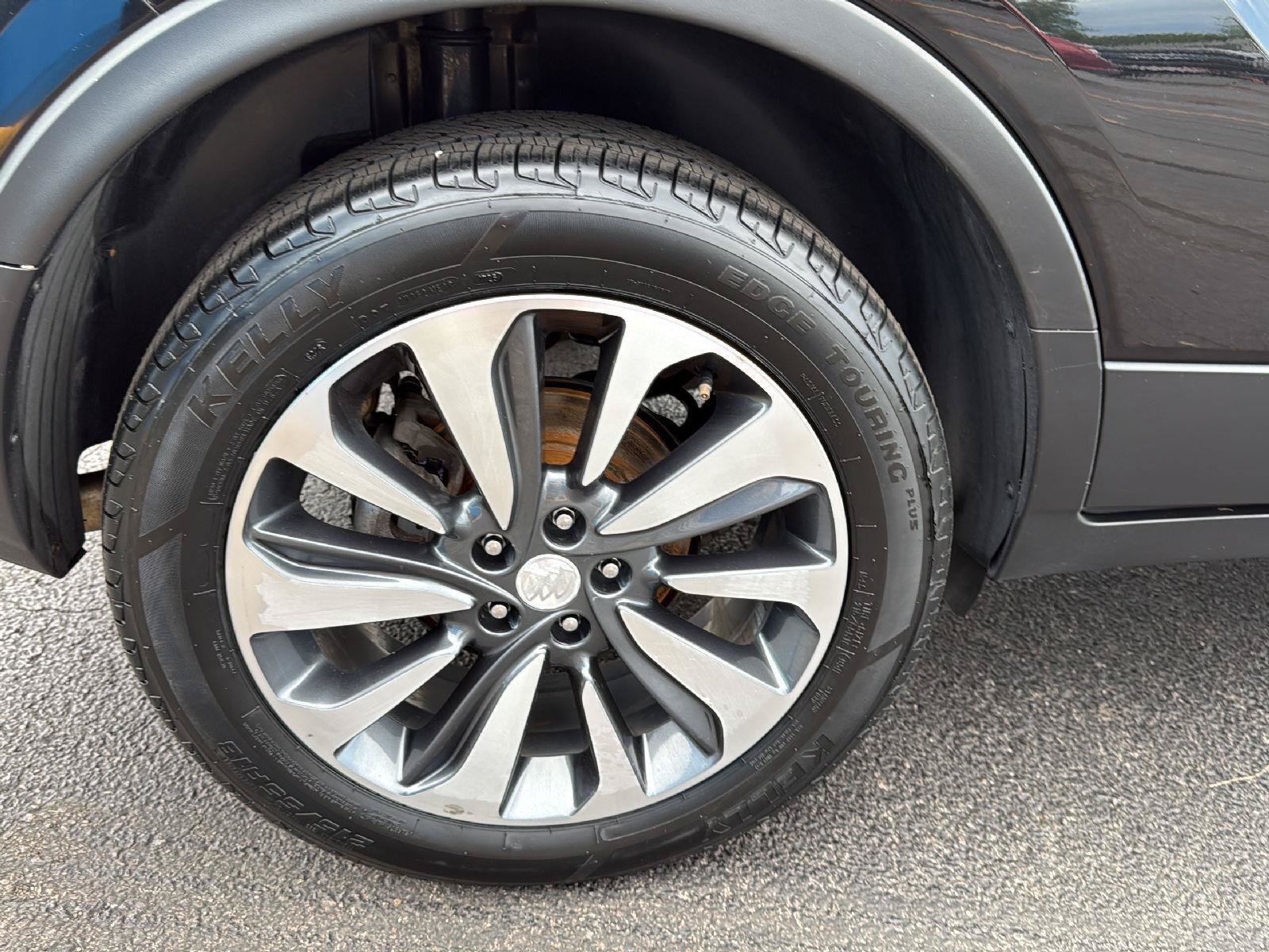 Used 2021 Buick Encore Preferred AWD/4WD image 34