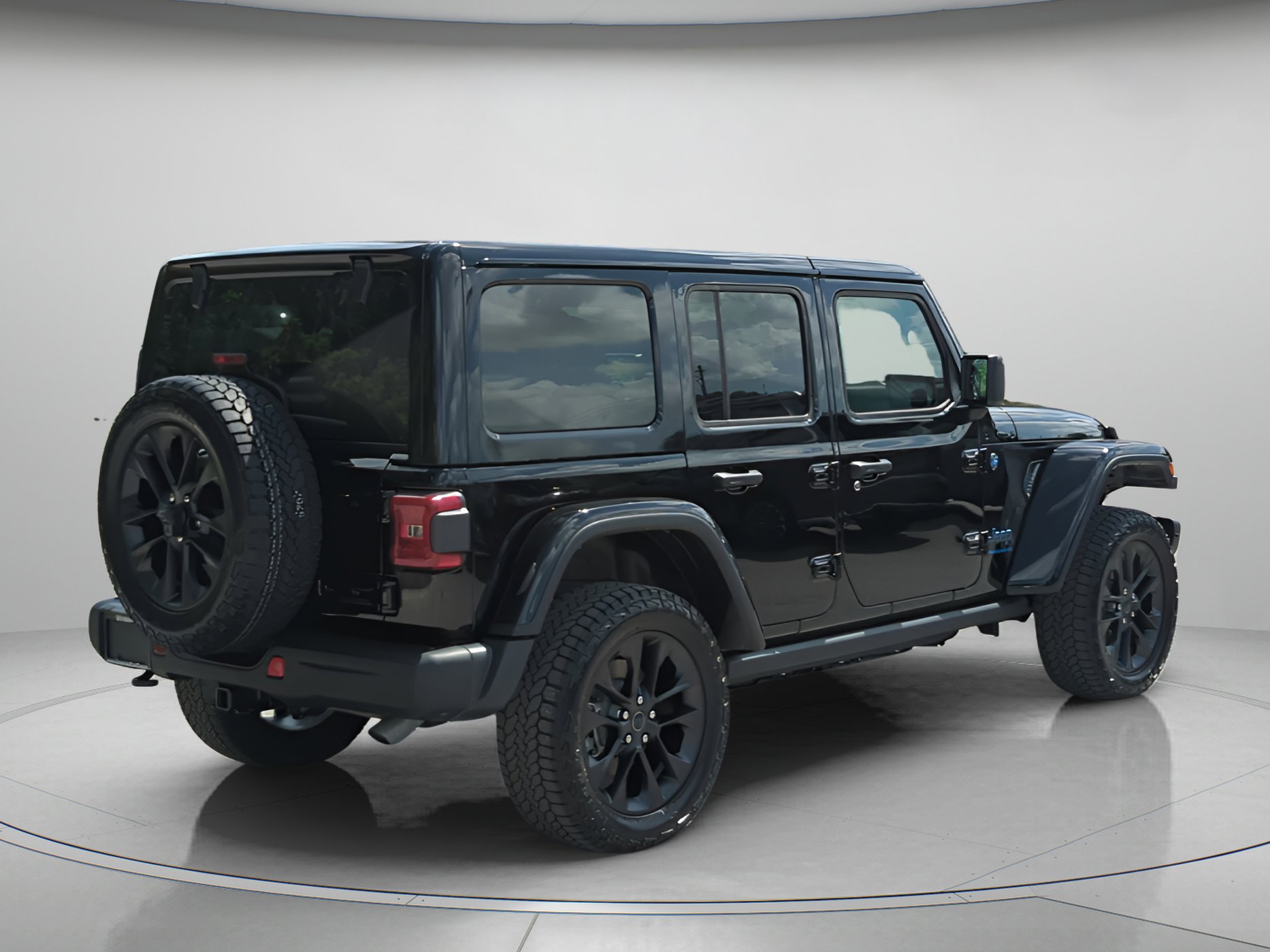 Used 2025 Jeep Wrangler Unlimited Sahara AWD/4WD image 40