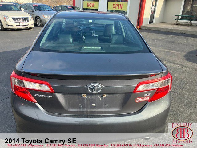 Used 2014 Toyota Camry SE FWD image 12