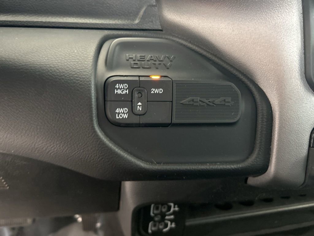 Certified 2024 RAM 2500 Big Horn AWD/4WD image 43