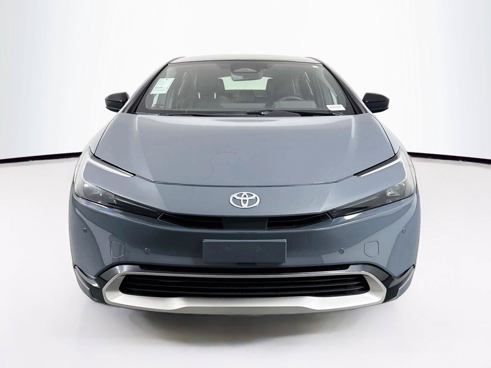 Certified 2026 Toyota Prius Plug-In Hybrid FWD image 9