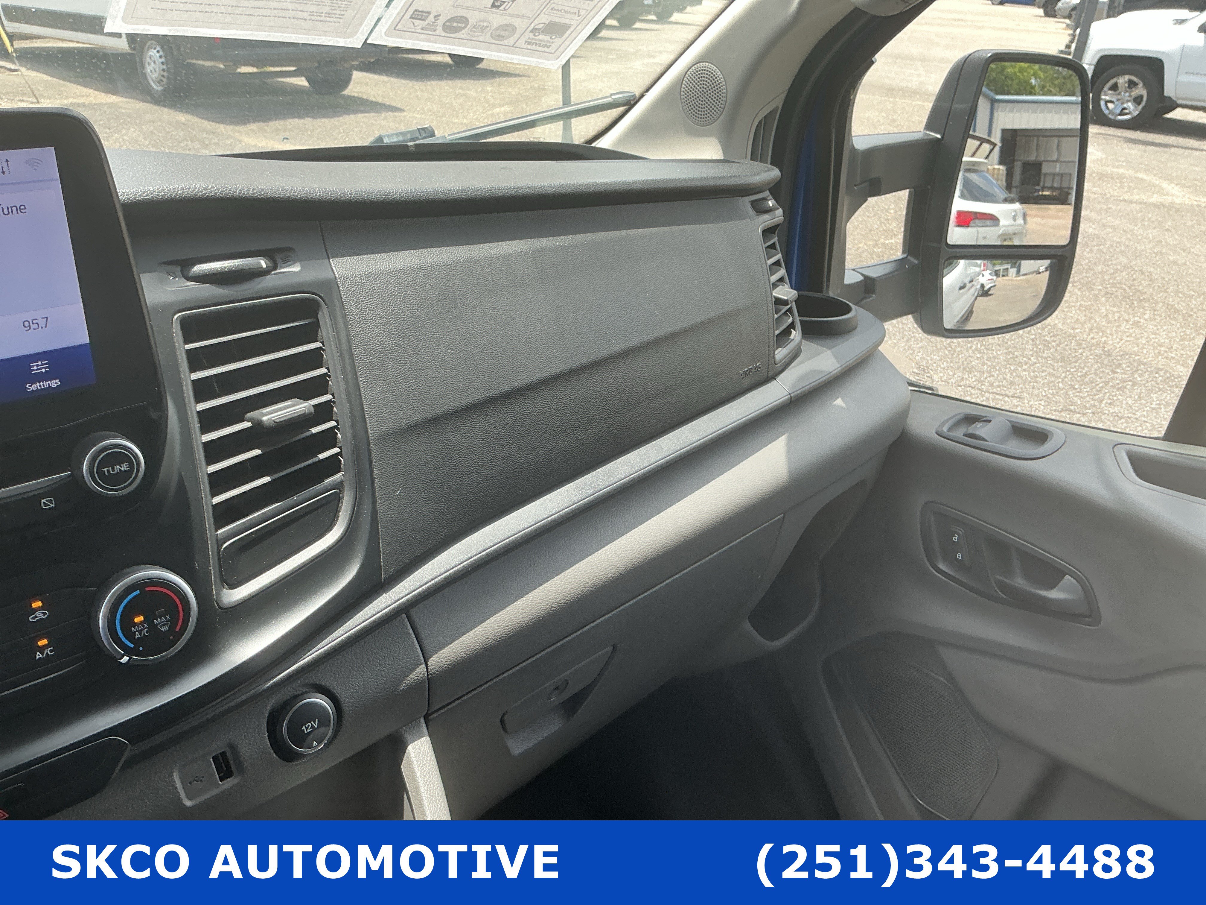 Used 2020 Ford Transit 250 Low Roof RWD image 24