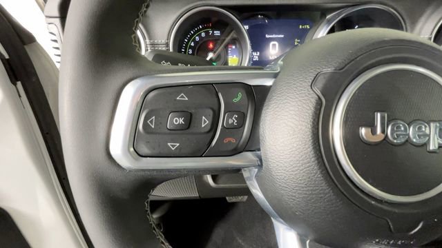Used 2023 Jeep Wrangler Unlimited Sahara w/ Cold Weather Group AWD/4WD image 22