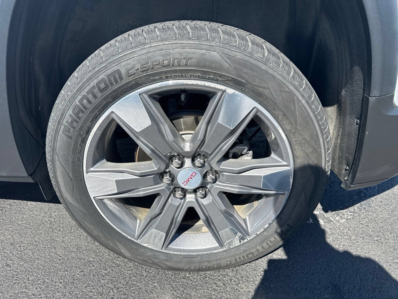 Used 2017 GMC Acadia SLT AWD/4WD image 9
