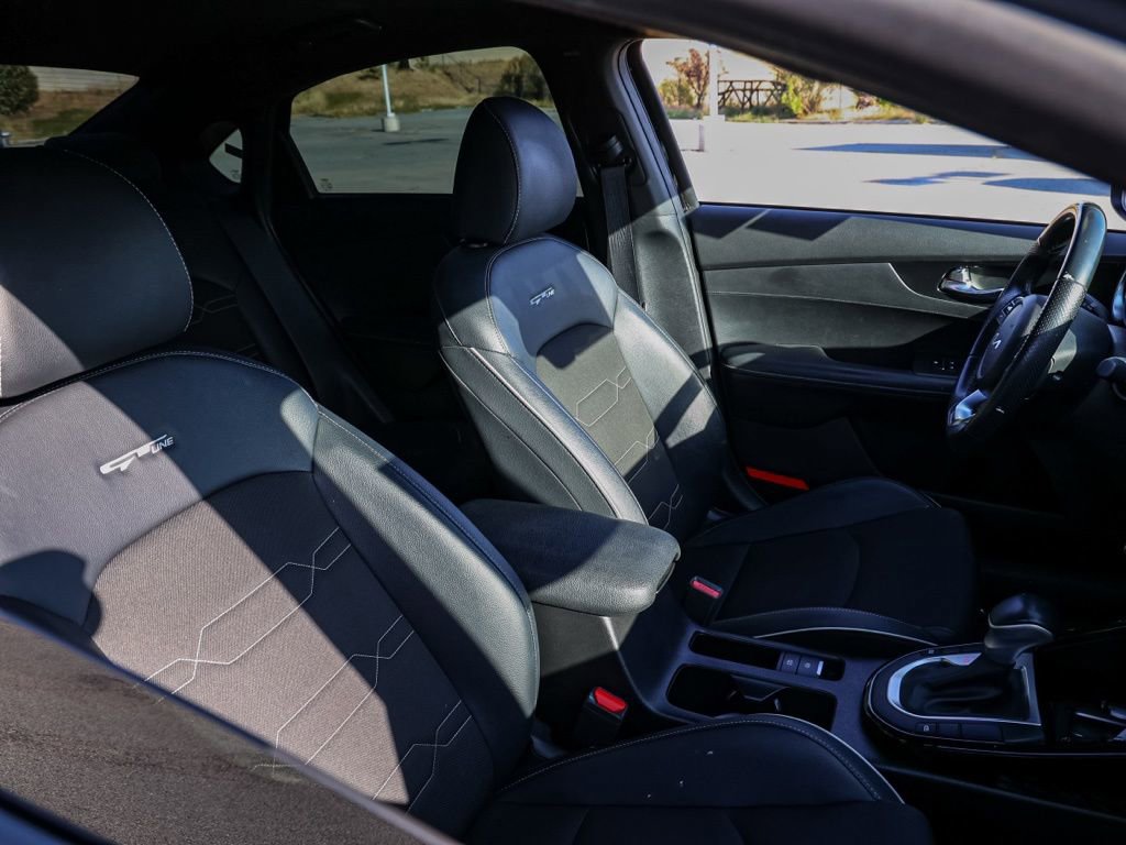 Used 2023 Kia Forte GT-Line w/ GT-Line Technology Package image 20
