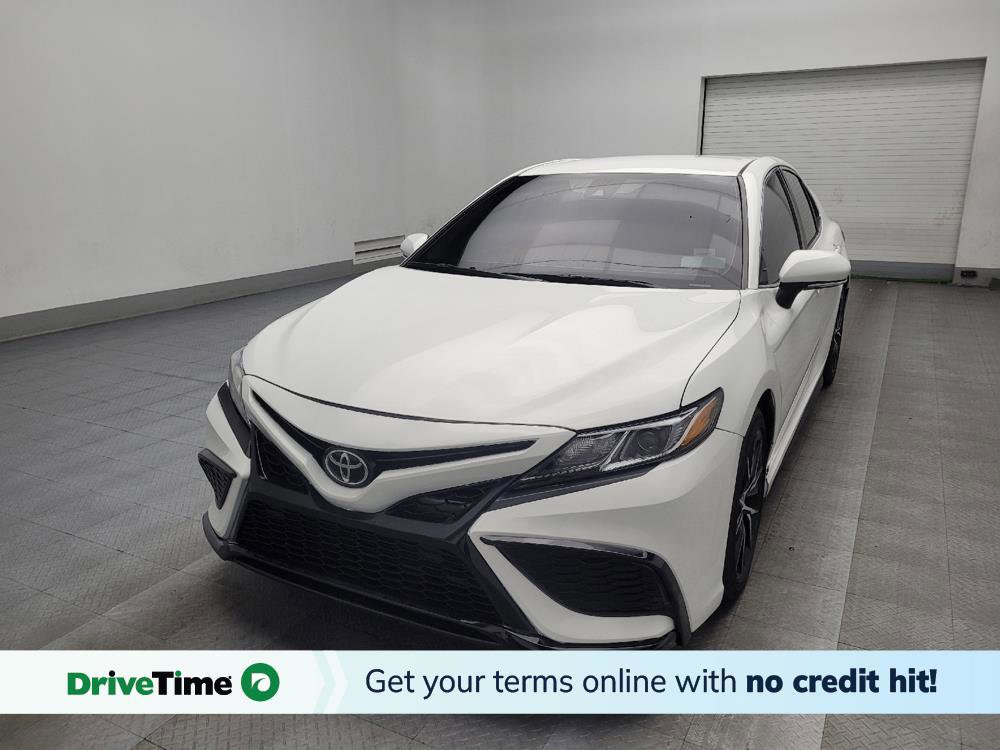 Used 2021 Toyota Camry SE w/ Cold Weather Package image 1