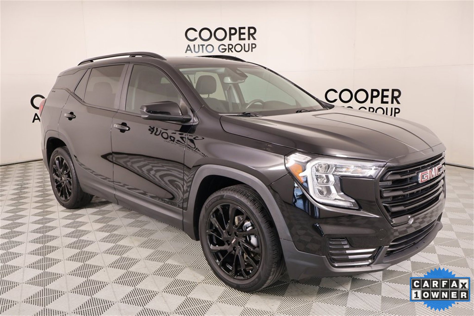 Used 2023 GMC Terrain SLE w/ Elevation Edition