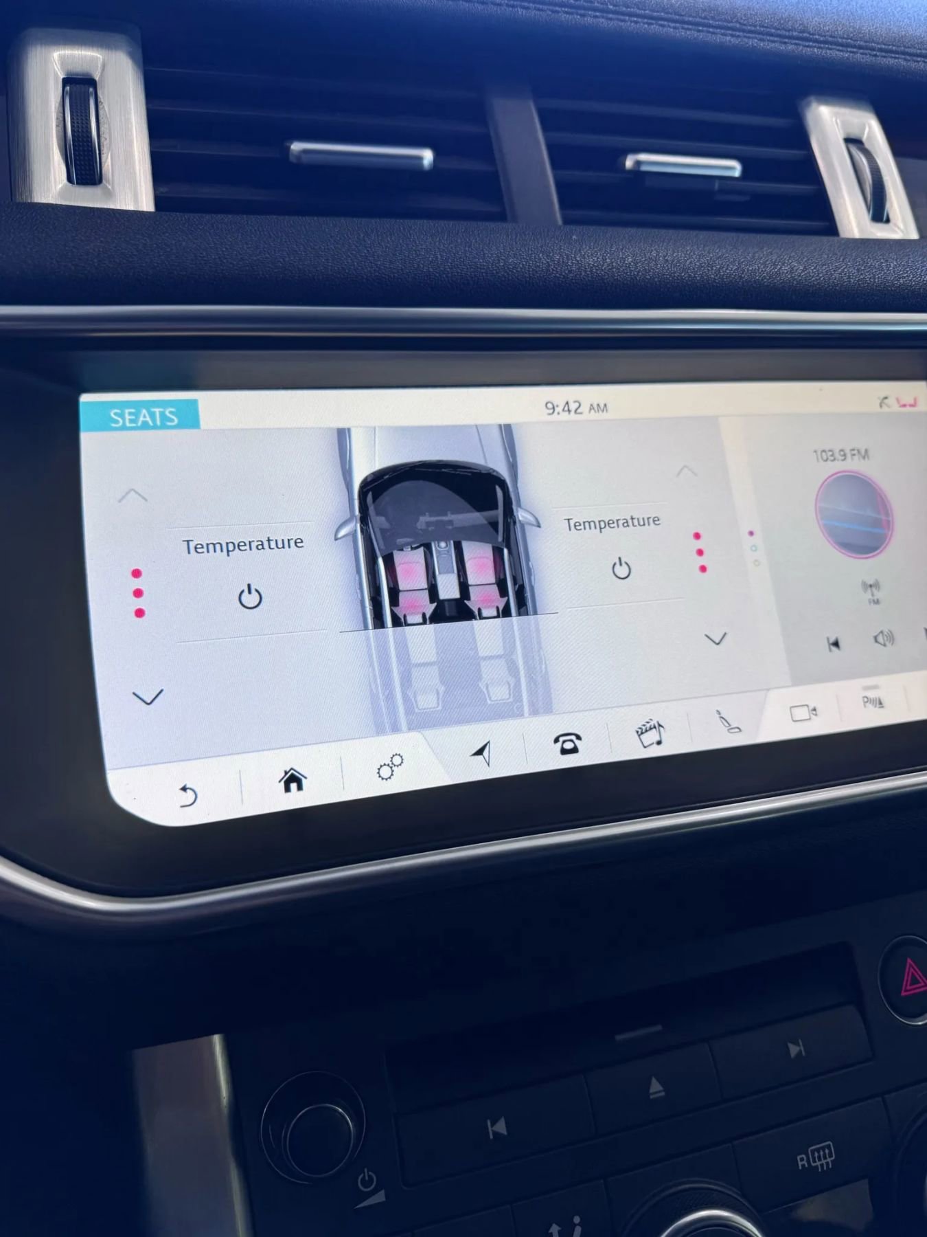 Used 2017 Land Rover Range Rover Evoque HSE image 31