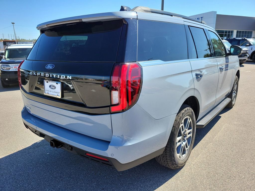 New 2026 Ford Expedition Active image 5
