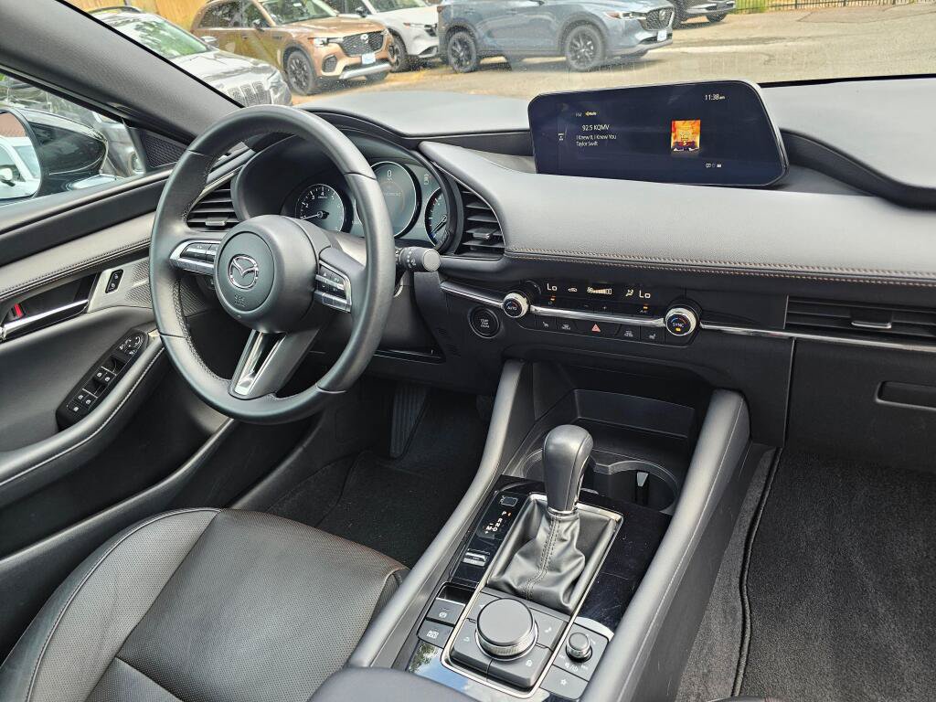 Certified 2023 MAZDA MAZDA3 s AWD/4WD image 12