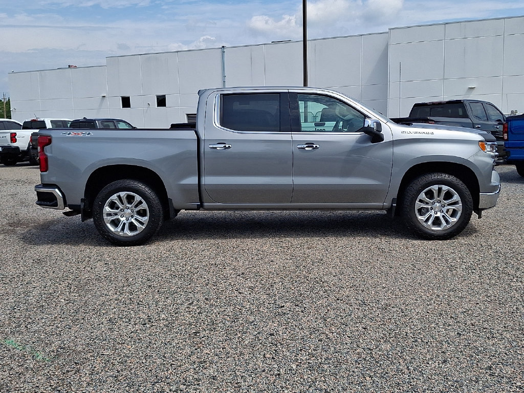 Used 2024 Chevrolet Silverado 1500 LTZ w/ LTZ Convenience Package II AWD/4WD image 10