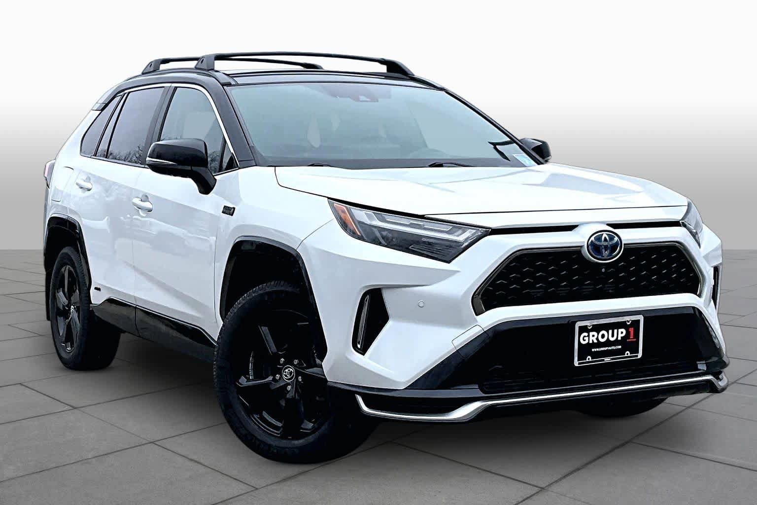 Used 2023 Toyota RAV4 XSE w/ Premium Package AWD/4WD image 3