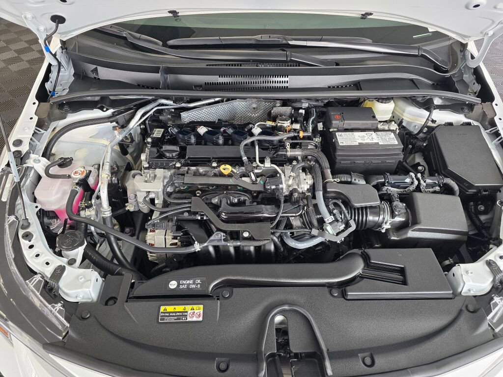 Used 2025 Toyota Corolla LE FWD image 9