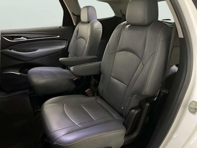 Used 2020 Buick Enclave Essence FWD image 34