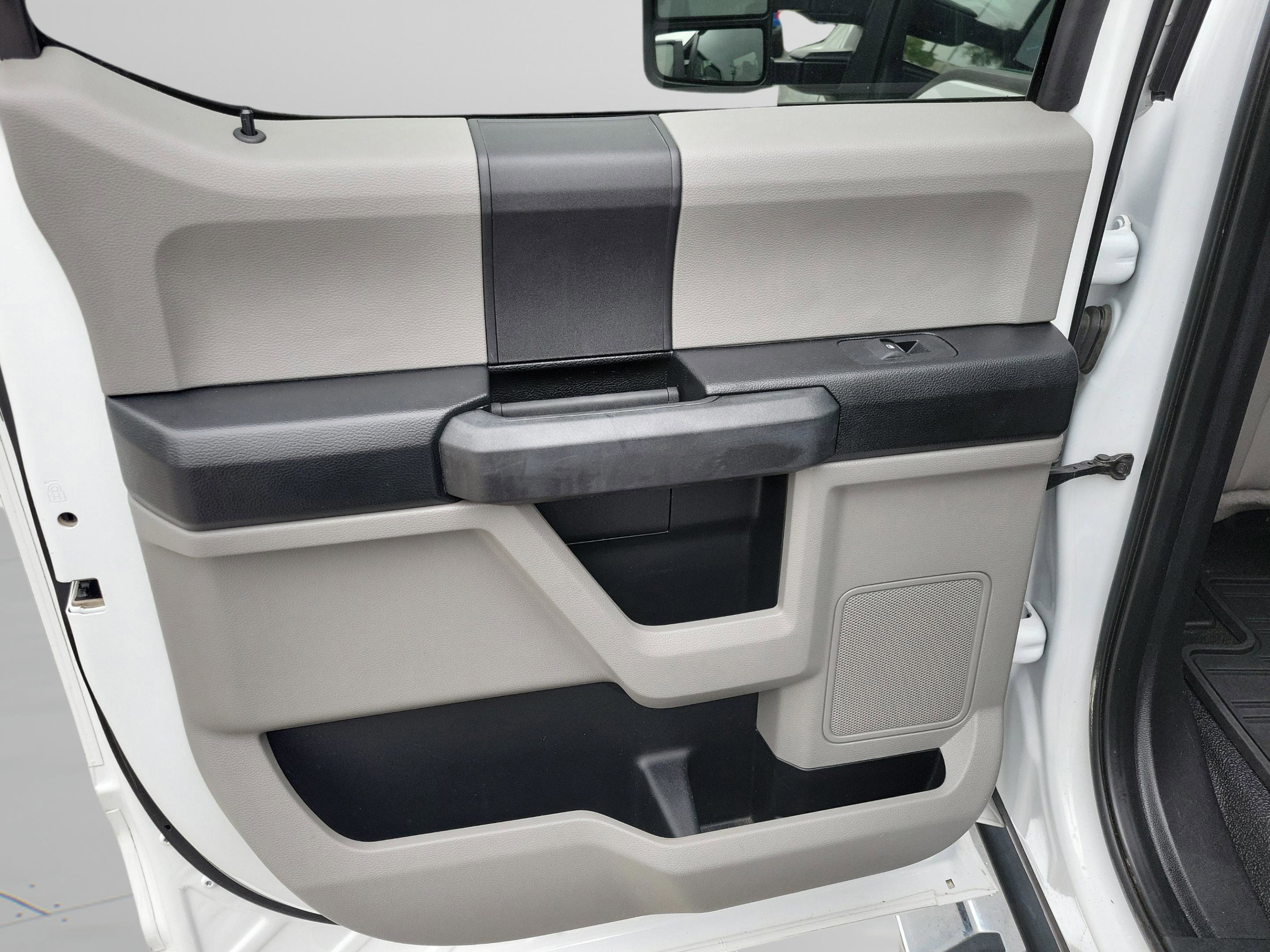 Used 2019 Ford F250 XL w/ Power Equipment Group image 21