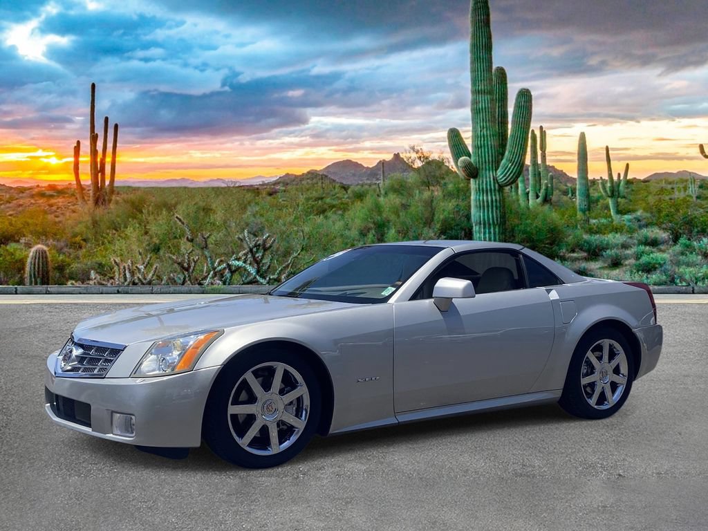 Used 2005 Cadillac XLR RWD image 7