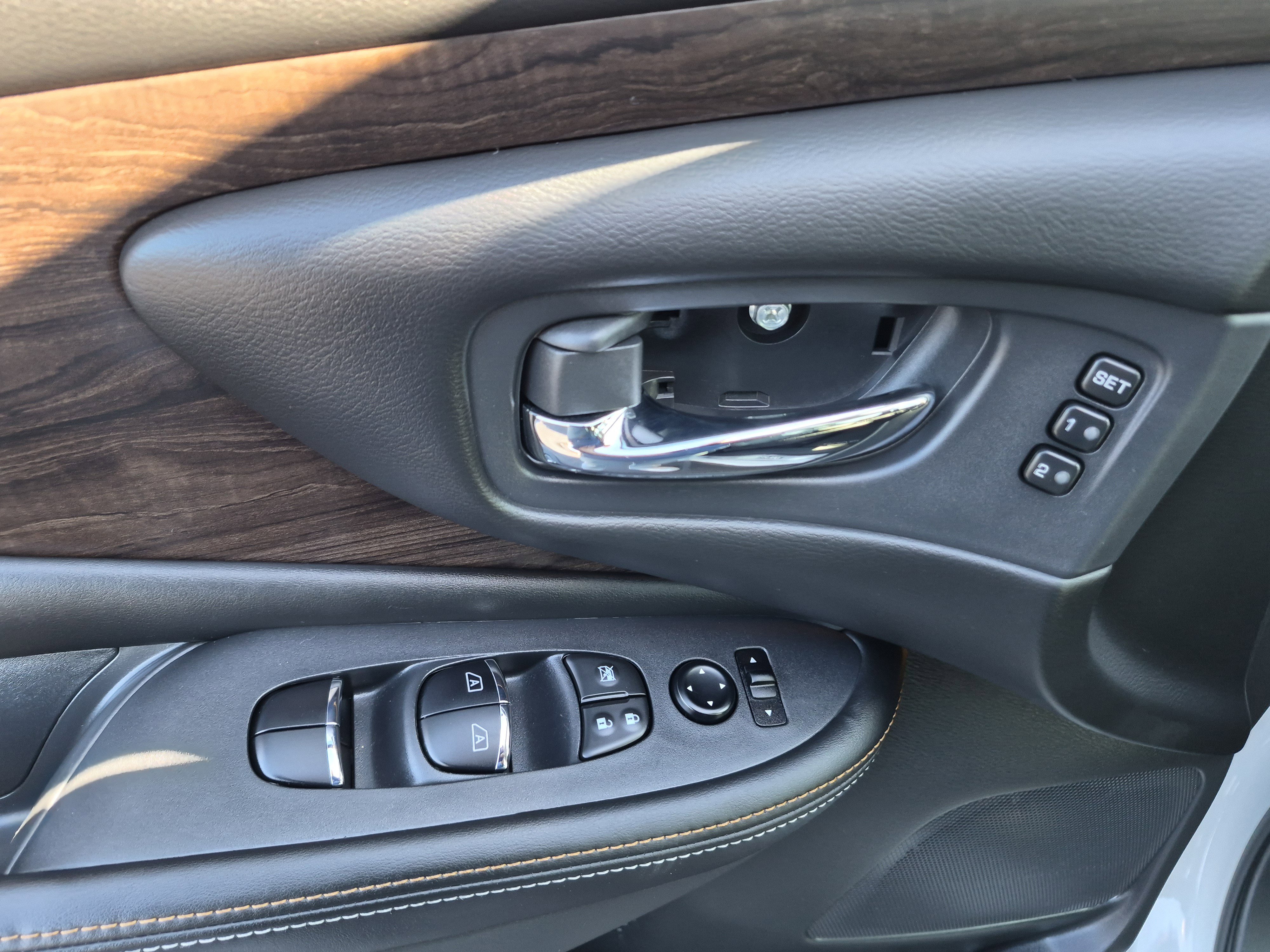 Used 2023 Nissan Murano Platinum w/ Cargo Package FWD image 18
