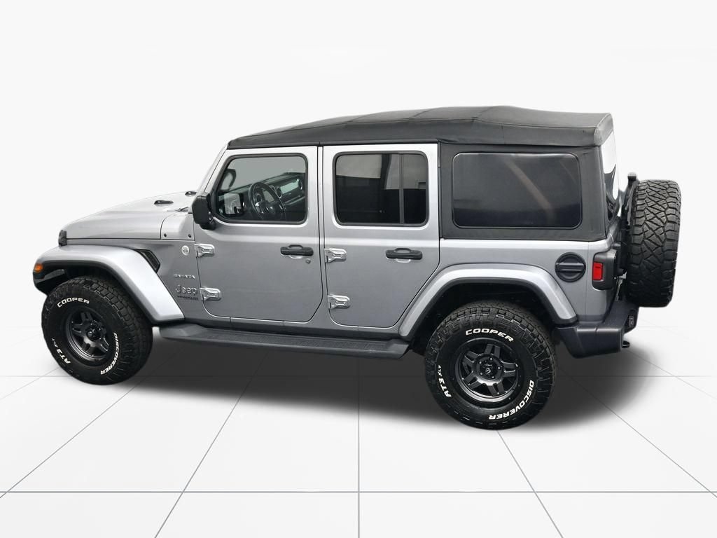 Used 2020 Jeep Wrangler Unlimited Sahara AWD/4WD image 30