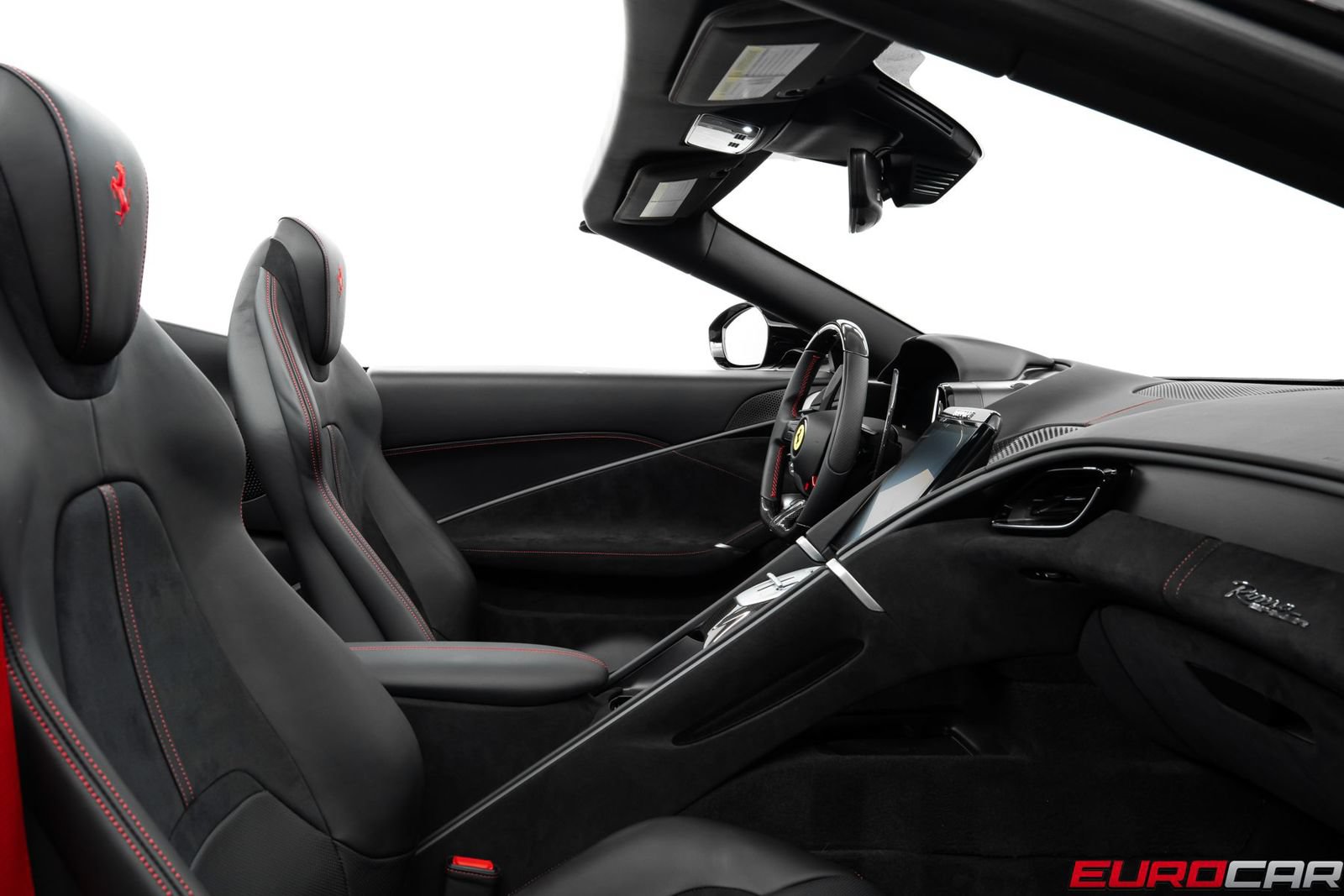 Used 2026 Ferrari Roma Spider RWD image 39