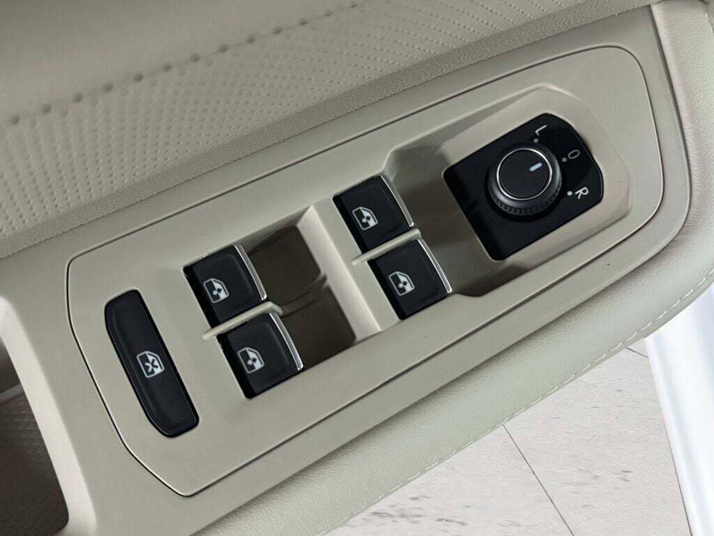 New 2026 Volkswagen Atlas SE image 21