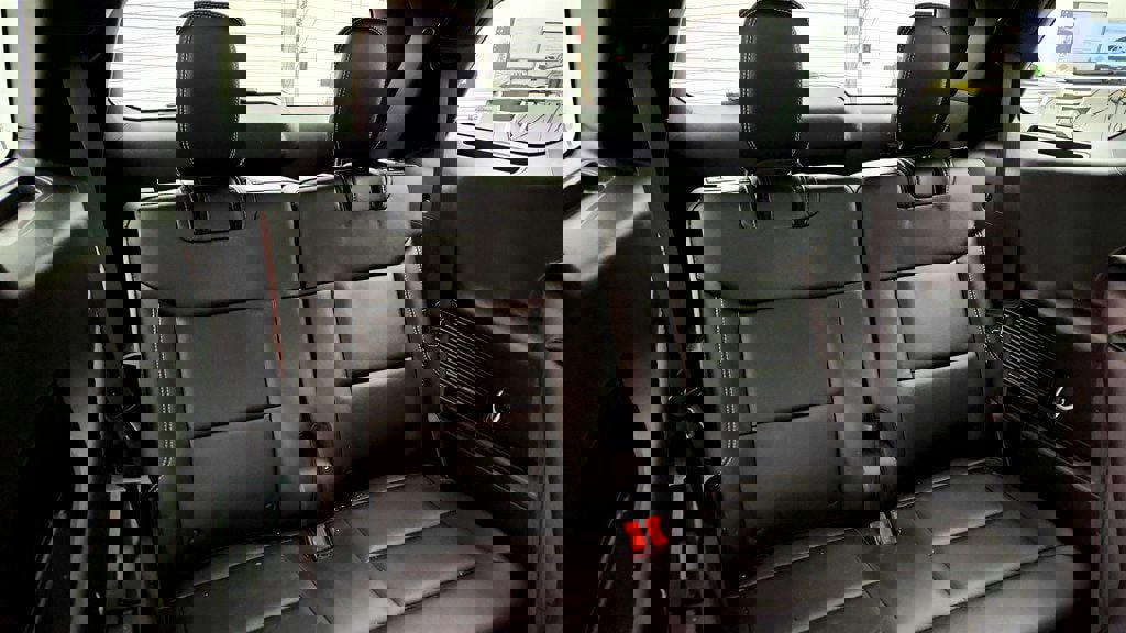 Used 2023 Ford Explorer ST w/ Equipment Group 401A image 23