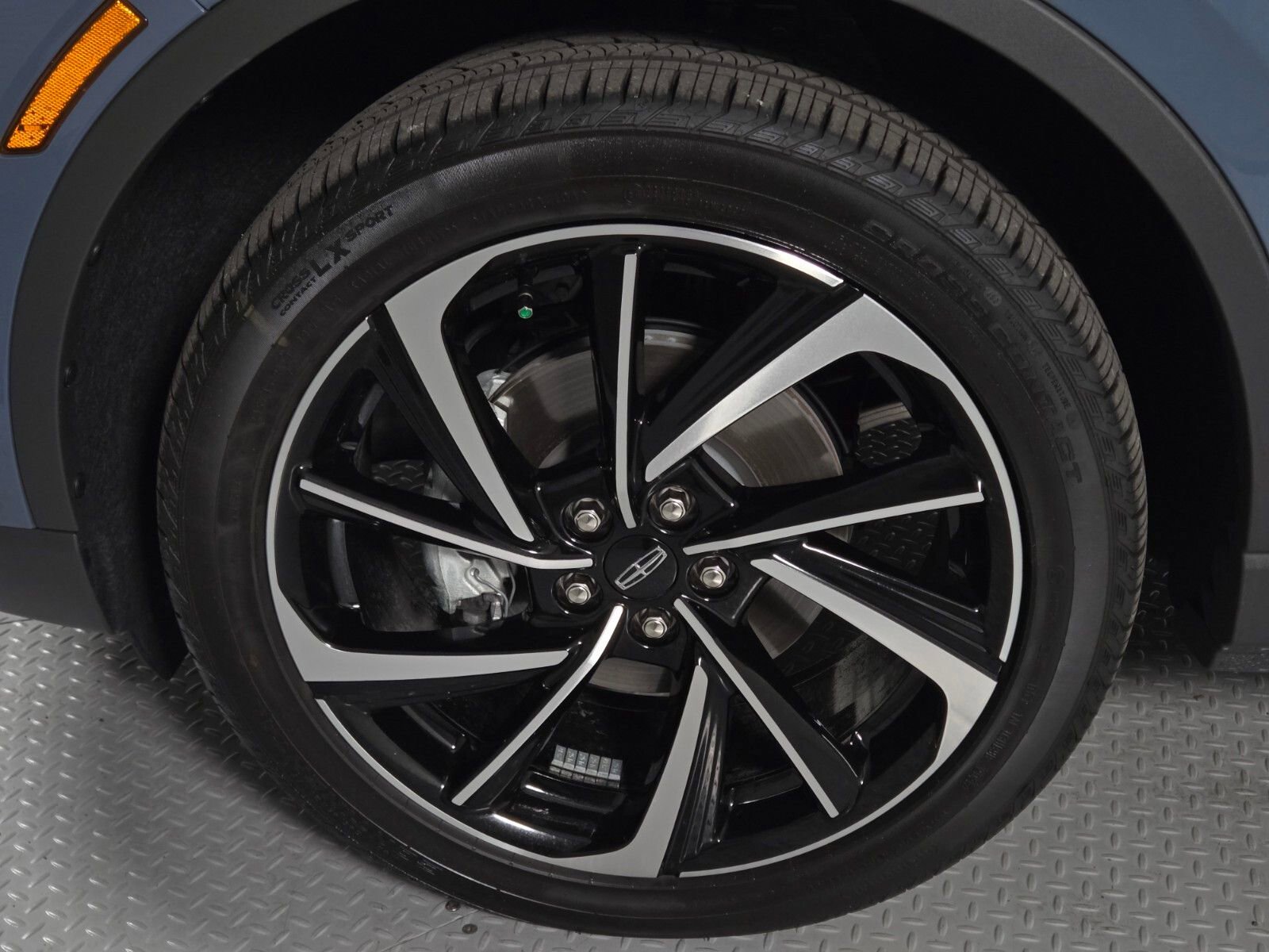 Used 2026 Lincoln Corsair Reserve image 9