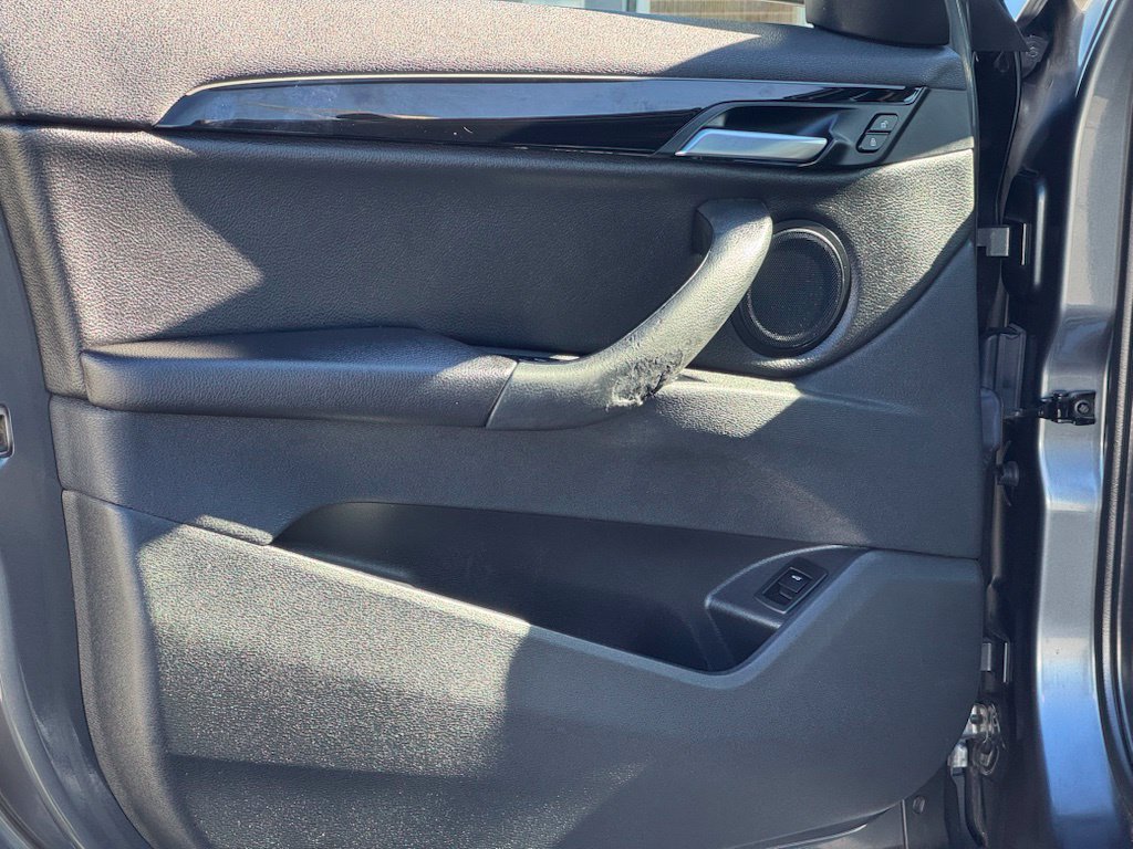 Used 2017 BMW X1 xDrive28i AWD/4WD image 9