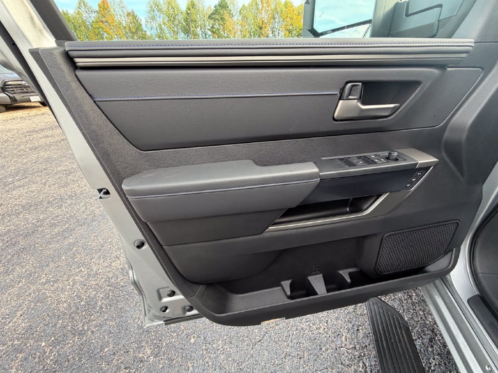 New 2026 Toyota Tundra Platinum AWD/4WD image 10