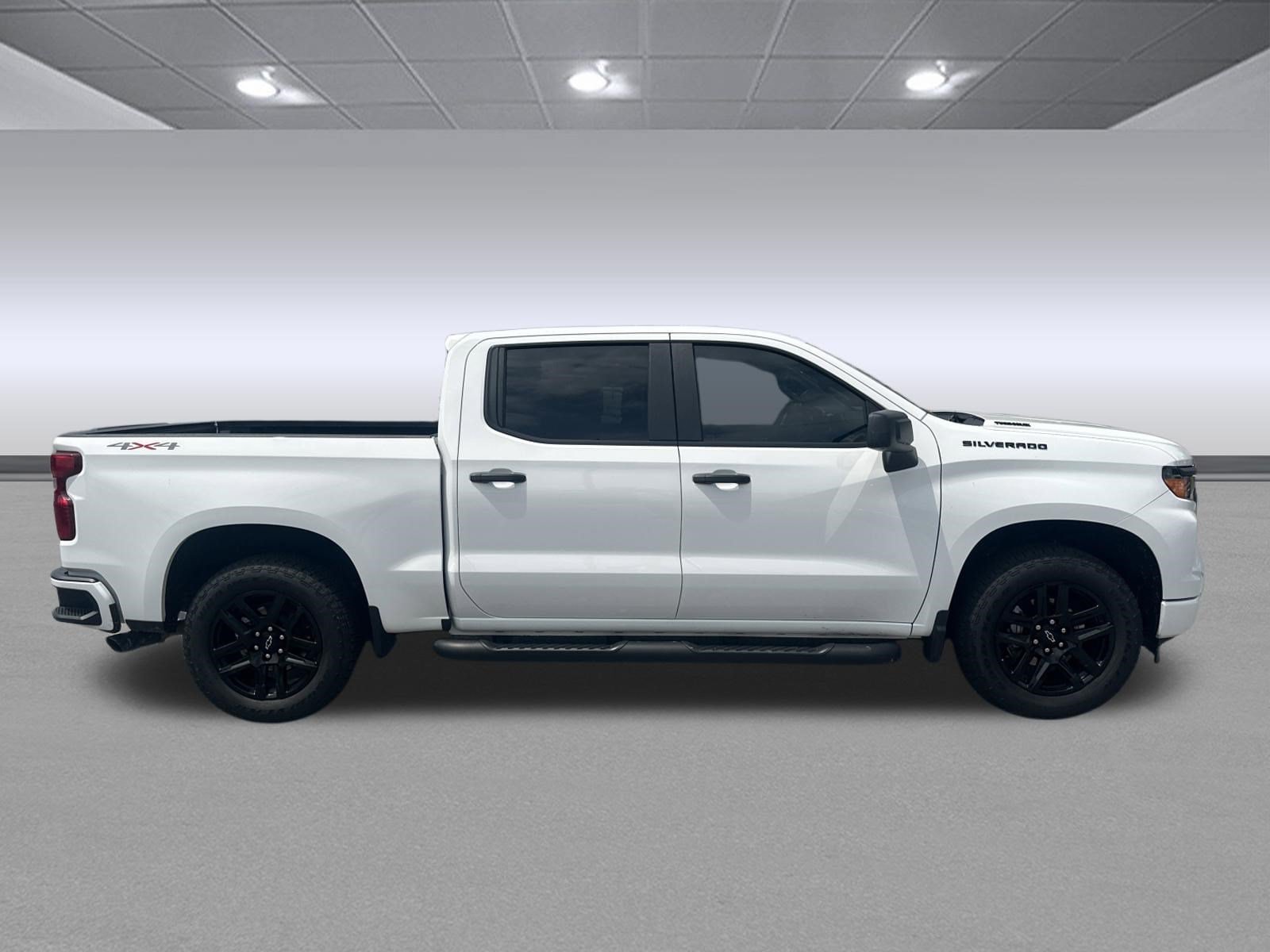 Used 2026 Chevrolet Silverado 1500 Custom w/ Turbomax Blackout Package AWD/4WD image 2