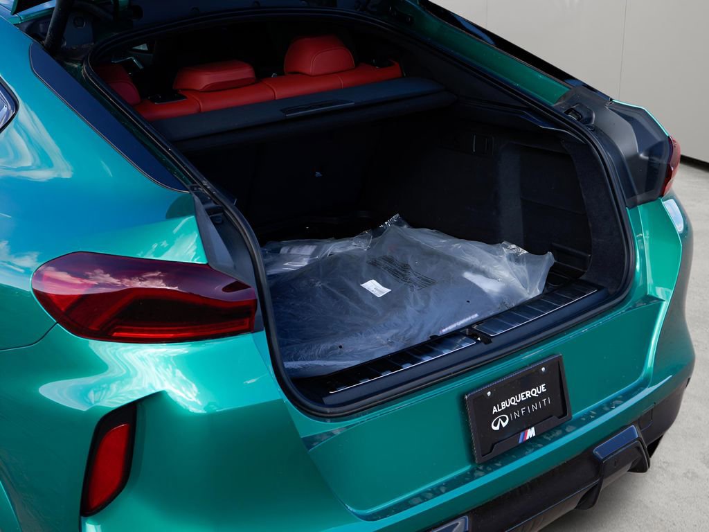 Used 2025 BMW X6 M Competition w/ Executive Package image 17