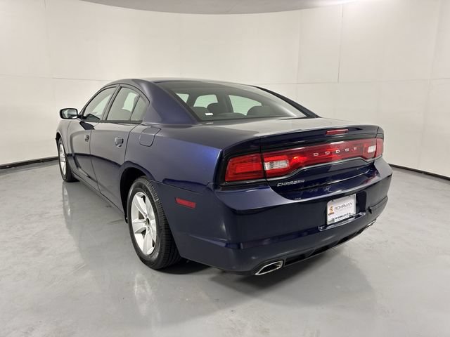 Used 2013 Dodge Charger SE RWD image 29
